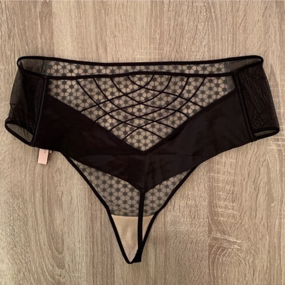 Victoria’s Secret Panty - Picture 3 of 3